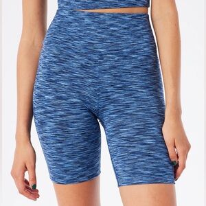 NWT Outdoor Voices Flow Freeform Shorts in Ocean